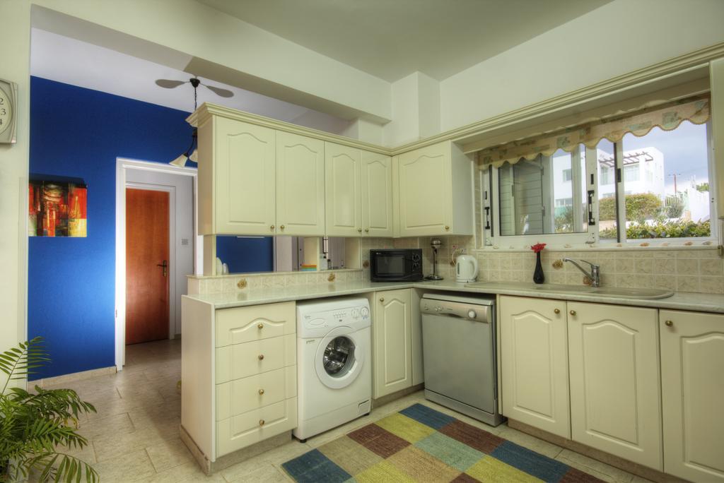 Villa Athina Paphos Habitación foto