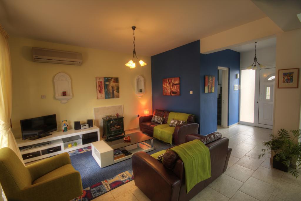 Villa Athina Paphos Habitación foto