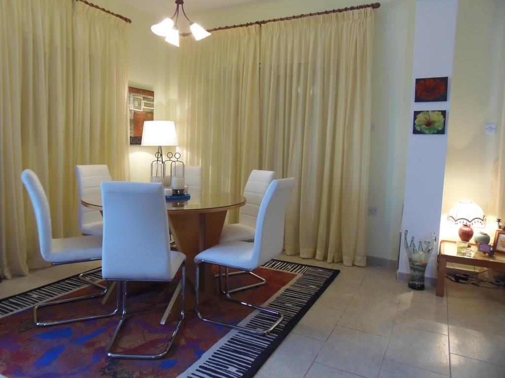 Villa Athina Paphos Habitación foto